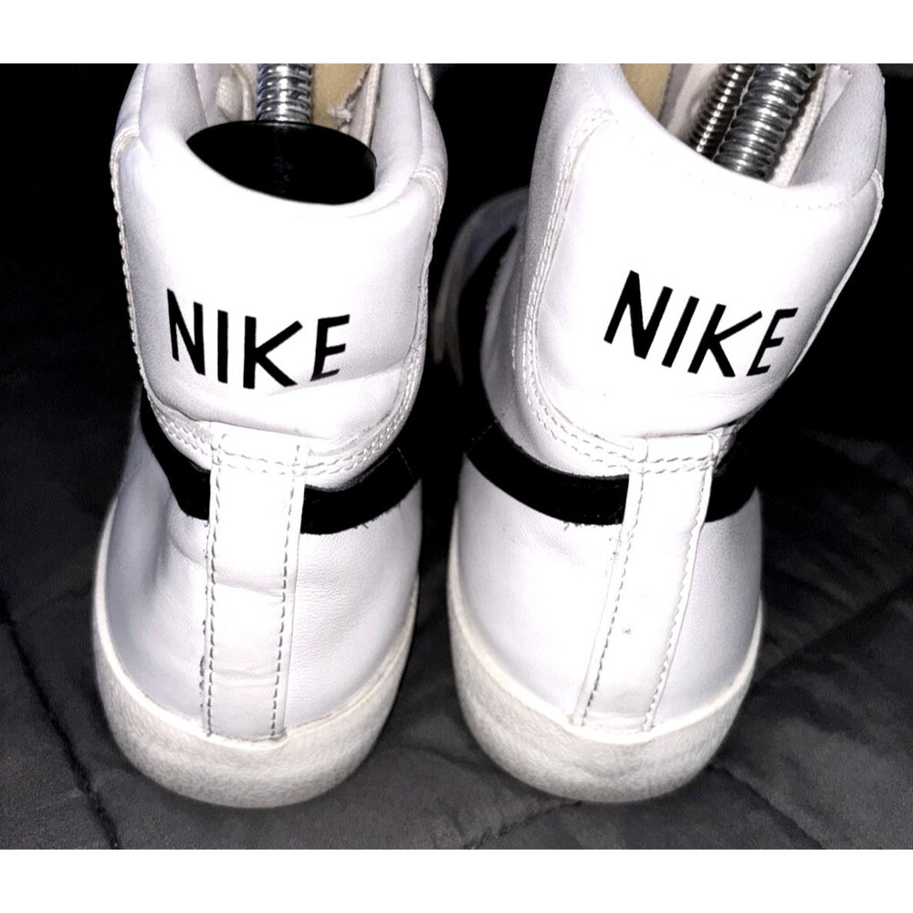 Nike Blazer Mid 77 Vintage Men's Sneakers White/Black, Size 9 CZ1055-100 - Picture 3 of 5